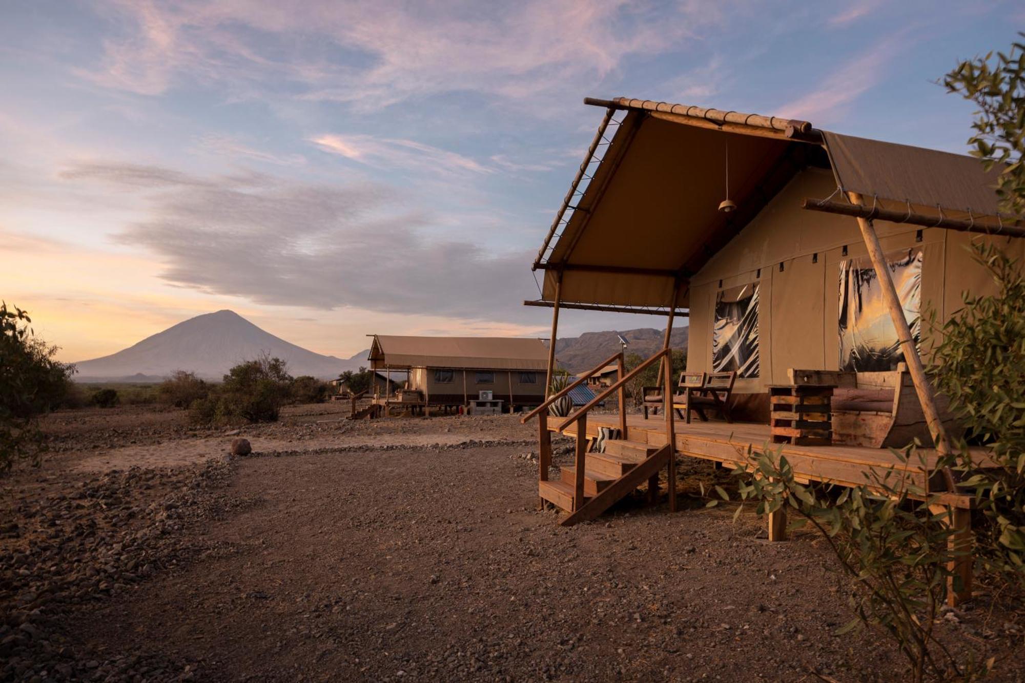 Africa Safari Lake Natron Mtowabaga 外观 照片
